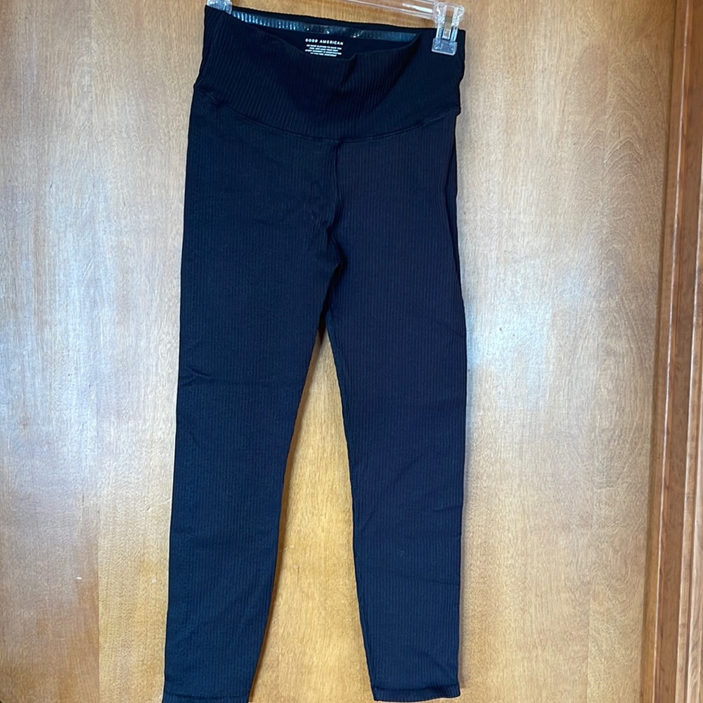 Good American Black Sport leggings